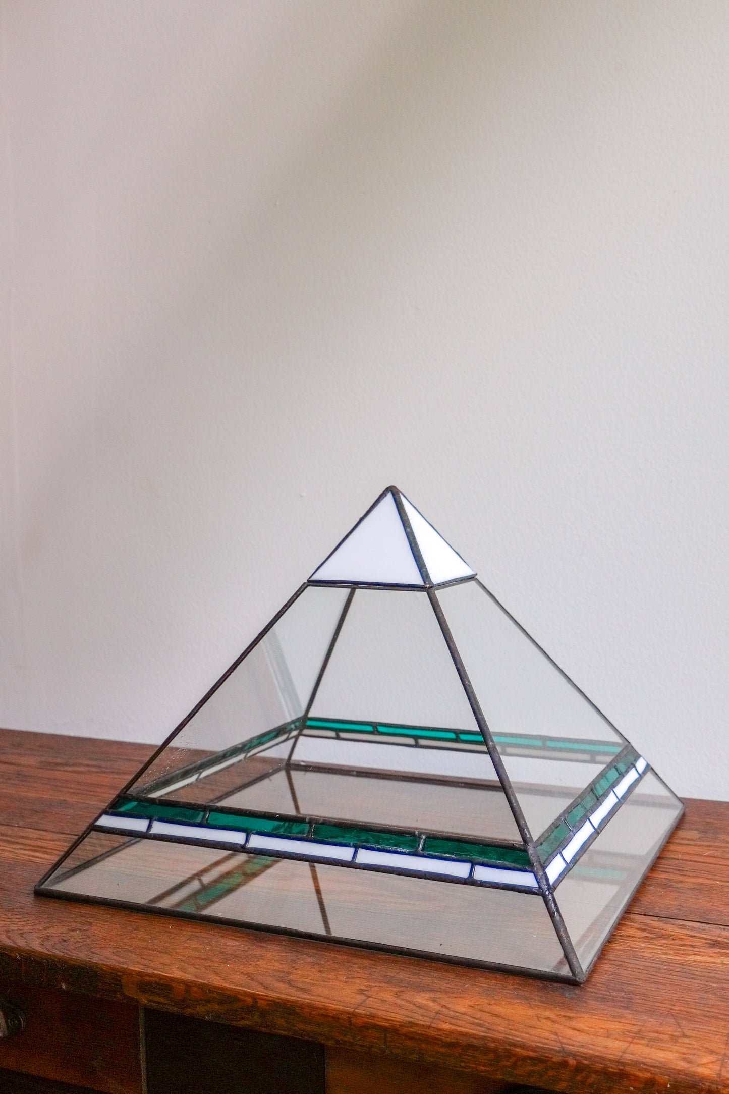 Jewel Pyramid Terrarium